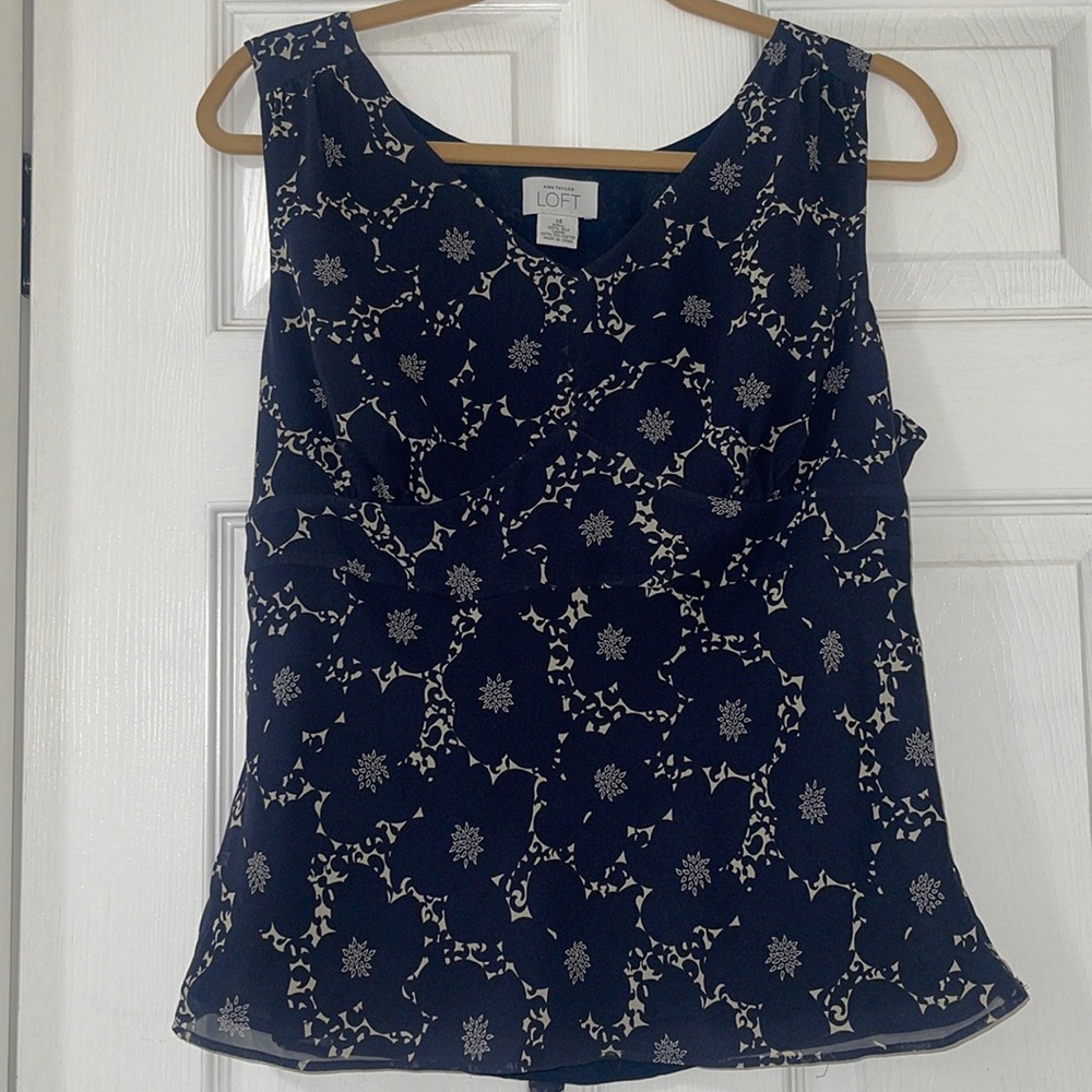 Ann Taylor Loft 100% silk sleeveless blouse size 14